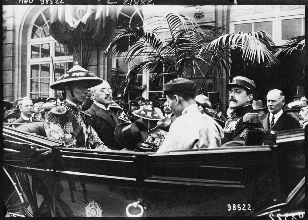 Album du voyage en France du roi Khai Dinh en 1922