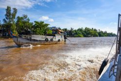 Traversé de la frontière Cambodge - Vietnam par le Mékong