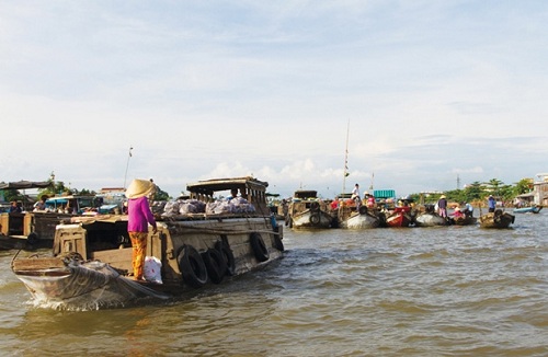 Le marché flottant de Cai Rang – le site touristique original du Sud-Ouest au Vietnam