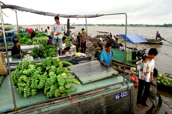 Le marché flottant de Long Xuyen