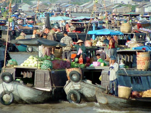 Marché flottant de Cai Rang à Can Tho