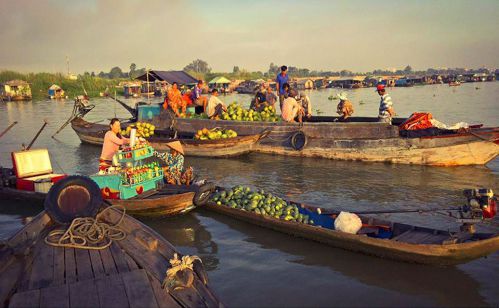 voyage an giang - circuit delta du mékong - marché flottant long xuyen