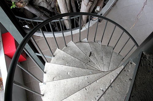 les escaliers en pente