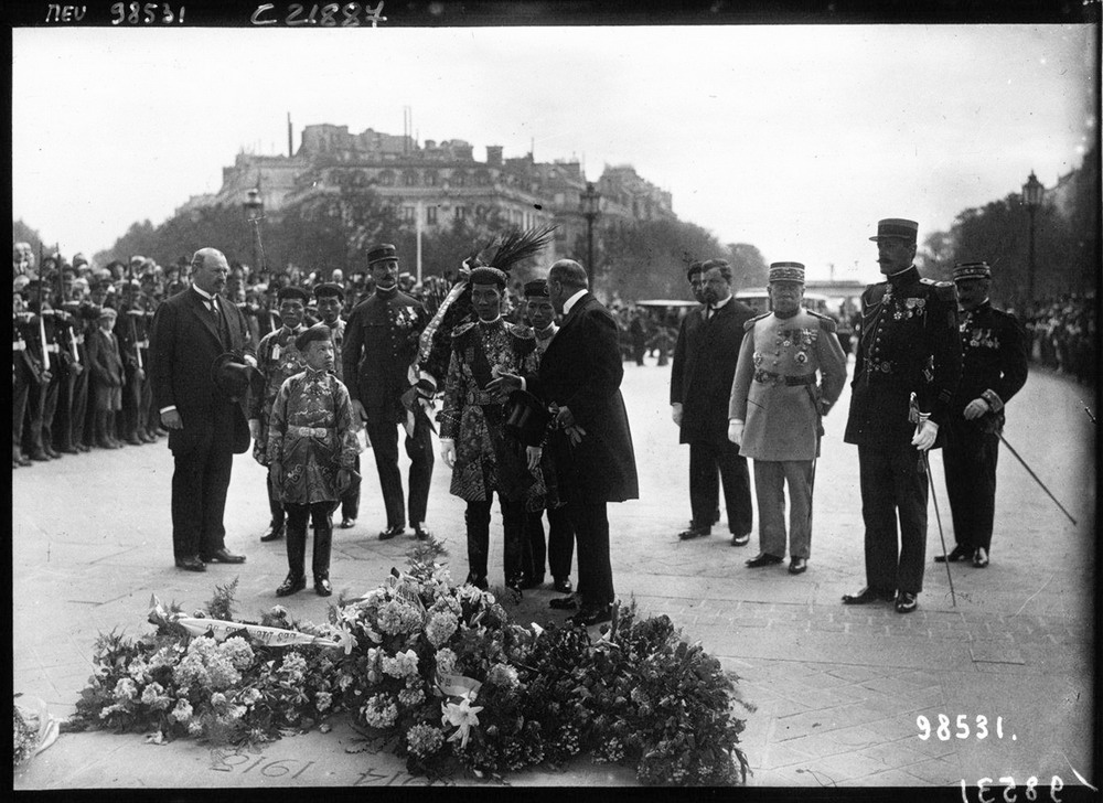 Le voyage du roi Khai Dinh en France